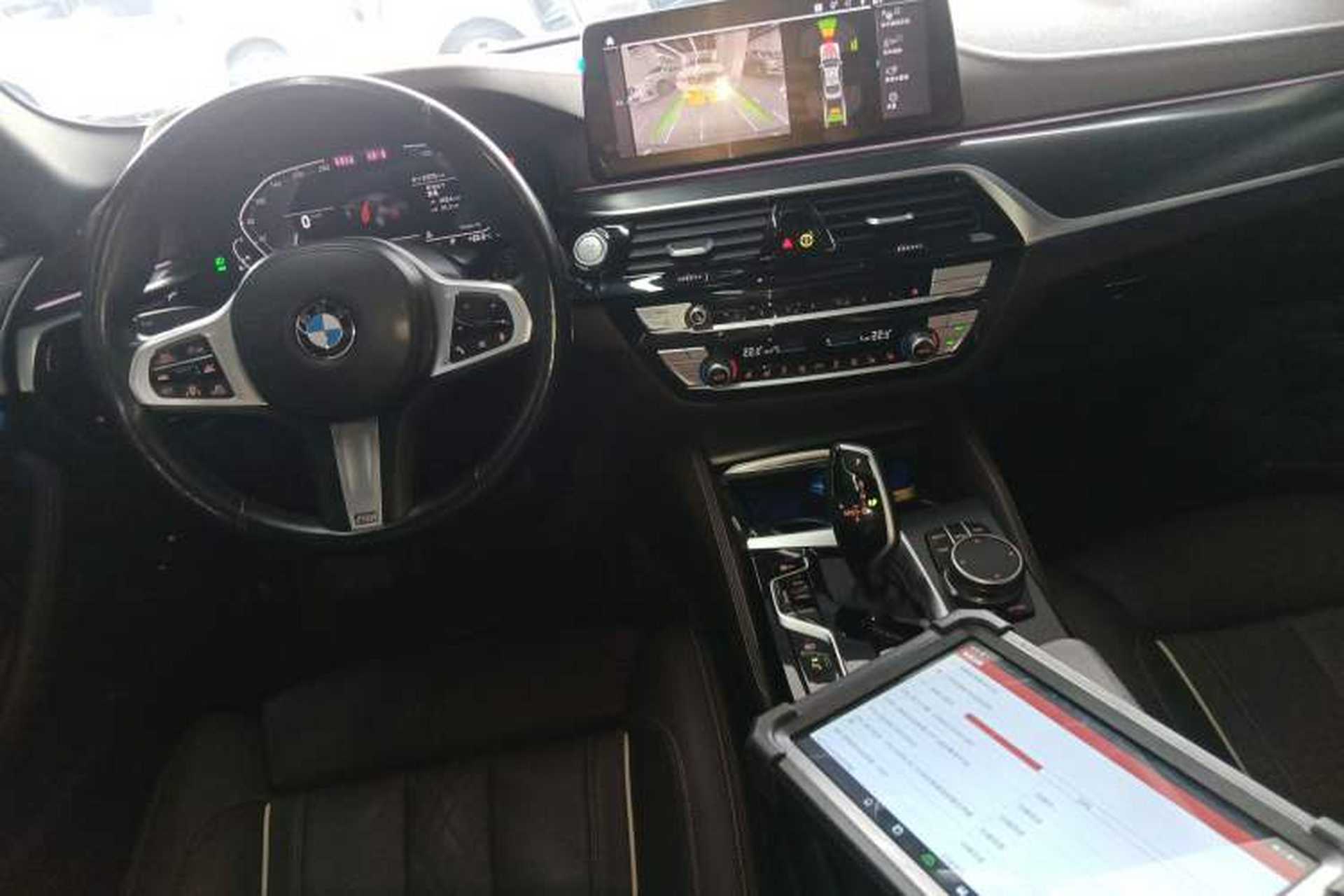 Used BMW 5 Series New Energy 2021 535Le Pioneer Edition M Sport Package Center Console