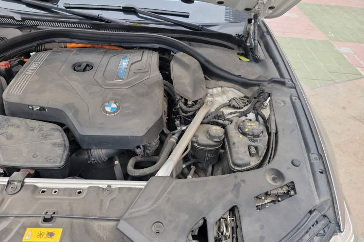 Used BMW 5 Series New Energy 2021 535Le Pioneer Edition M Sport Package Engine Bay Left