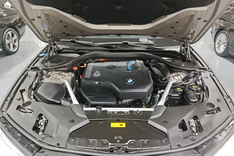 Used BMW 5 Series New Energy 2021 535Le M Sport Package Engine Bay
