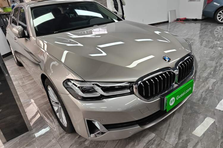 Used BMW 5 Series New Energy 2021 Updated 535Le Luxury Package Front Right 45 Deg