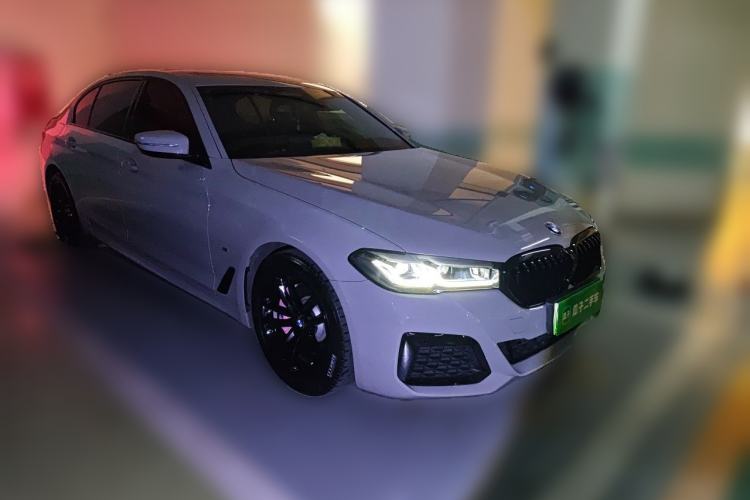 Used BMW 5 Series New Energy 2021 535Le Pioneer Edition M Sport Package Front Right 45 Deg