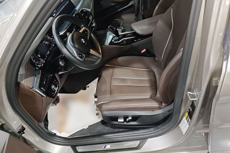 Used BMW 5 Series New Energy 2021 535Le M Sport Package Left Front Seat