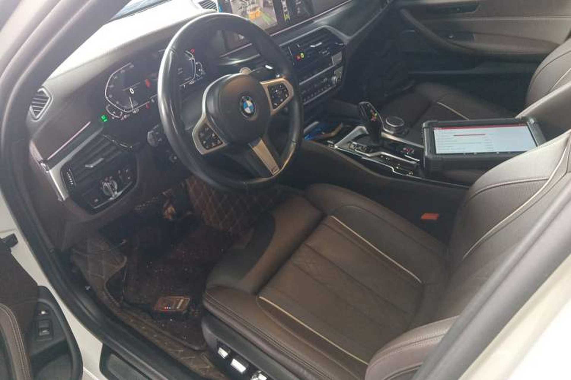 Used BMW 5 Series New Energy 2021 535Le Pioneer Edition M Sport Package Left Front Seat
