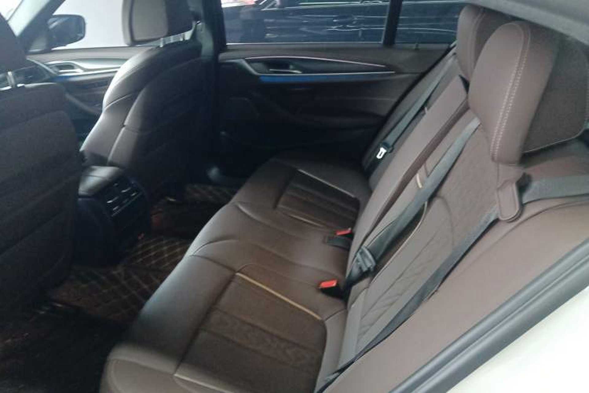 Used BMW 5 Series New Energy 2021 535Le Pioneer Edition M Sport Package Left Rear Seat