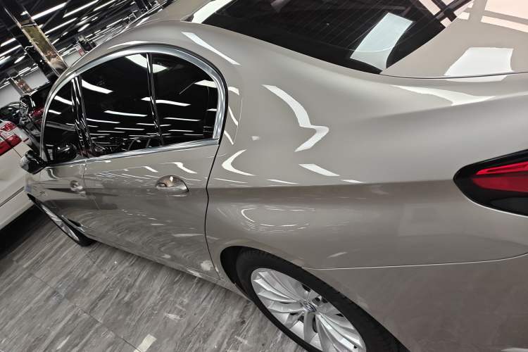 Used BMW 5 Series New Energy 2021 Updated 535Le Luxury Package Left Side