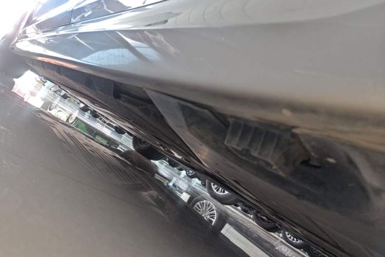 Used BMW 5 Series New Energy 2021 535Le M Sport Package Left Side Sill
