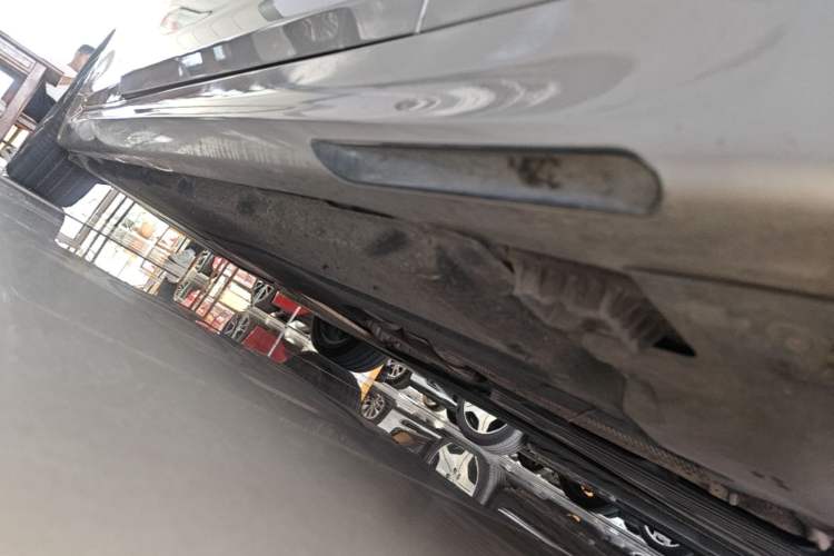 Used BMW 5 Series New Energy 2021 535Le M Sport Package Right Side Sill