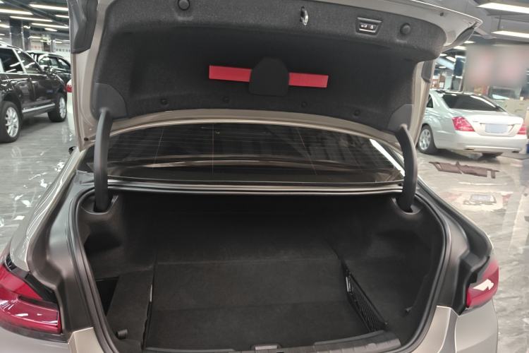 Used BMW 5 Series New Energy 2021 Updated 535Le Luxury Package Trunk