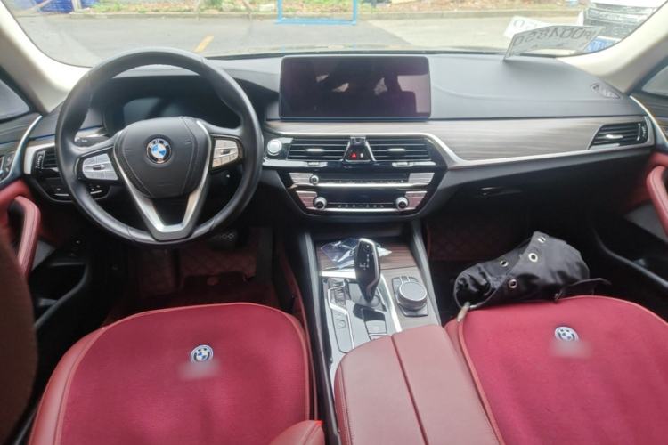 Used BMW 5 Series New Energy 2021 535Le Luxury Package Center Console