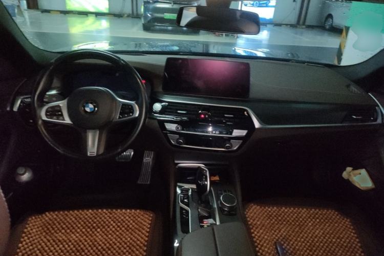 Used BMW 5 Series New Energy 2021 535Le Pioneer Edition M Sport Package Center Console