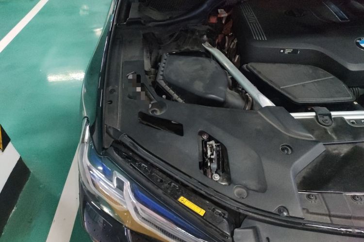 Used BMW 5 Series New Energy 2021 535Le Pioneer Edition M Sport Package Engine Bay Right