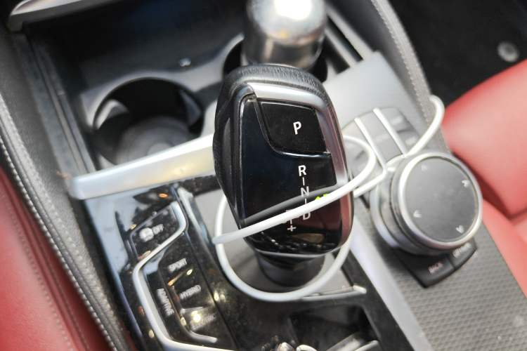 Used BMW 5 Series New Energy 2021 535Le Pioneer Edition M Sport Package Gear Lever
