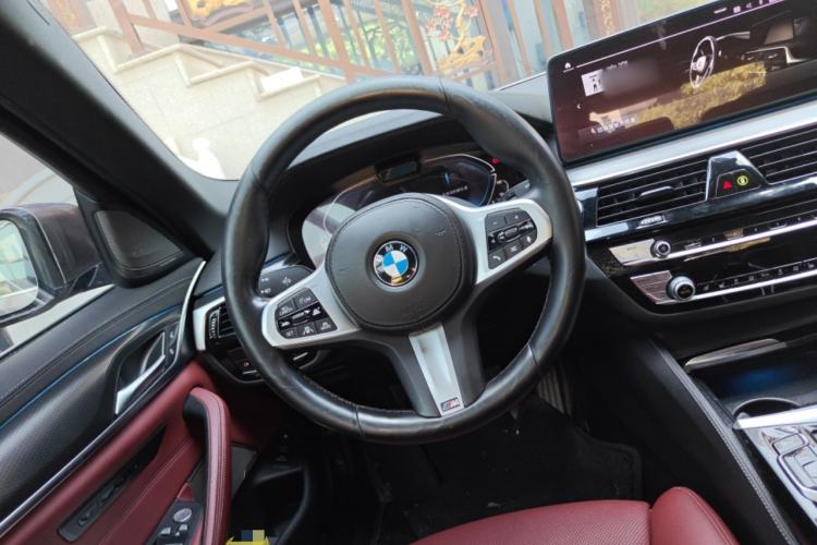 Used BMW 5 Series New Energy 2021 535Le Pioneer Edition M Sport Package Steering Wheel