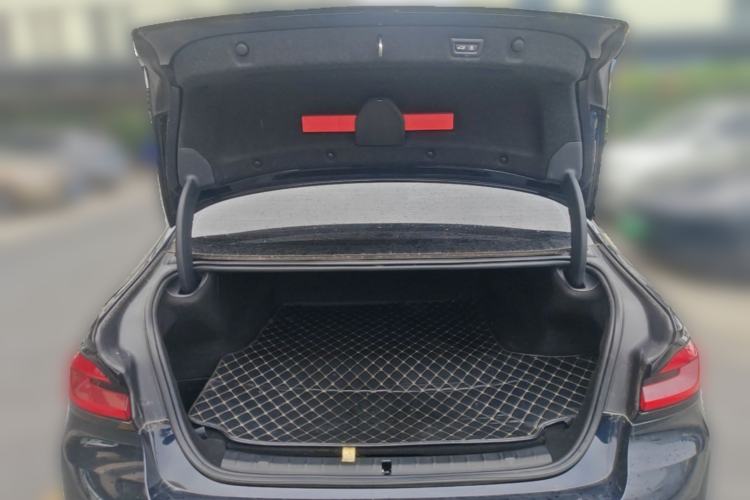 Used BMW 5 Series New Energy 2021 535Le Luxury Package Trunk