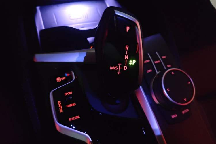 Used BMW 5 Series New Energy 2021 535Le Pioneer Edition M Sport Package Gear Lever