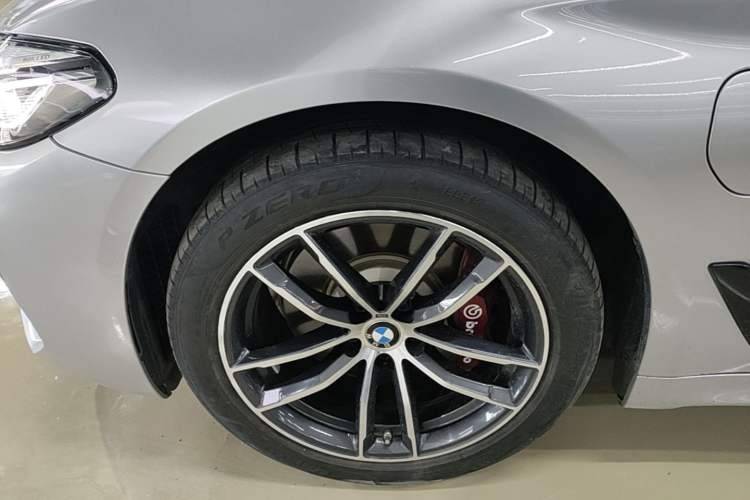 Used BMW 5 Series New Energy 2021 535Le M Sport Package Exterior 4