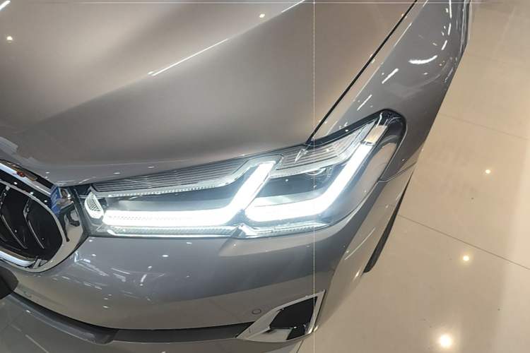 Used BMW 5 Series New Energy 2021 535Le Luxury Package Left Front Headlight