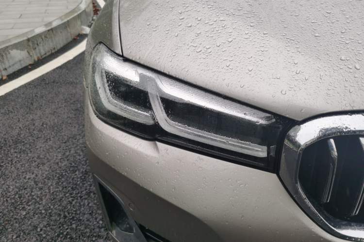 Used BMW 5 Series New Energy 2021 535Le Luxury Package Right Front Headlight