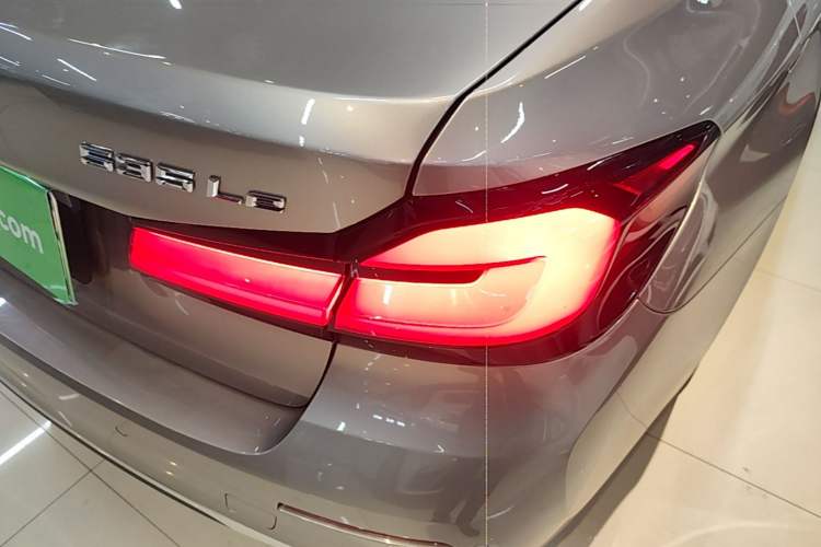 Used BMW 5 Series New Energy 2021 535Le Luxury Package Right Rear Taillight