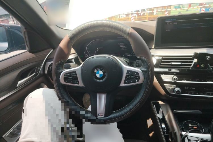 Used BMW 5 Series New Energy 2021 535Le M Sport Package Steering Wheel