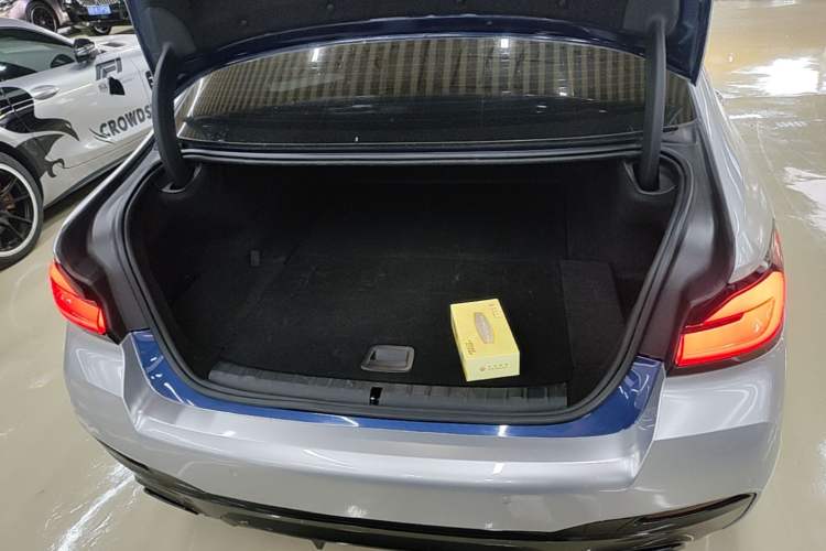 Used BMW 5 Series New Energy 2021 535Le M Sport Package Trunk