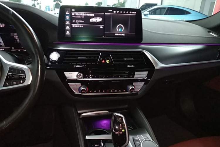 Used BMW 5 Series New Energy 2021 535Le Pioneer Edition M Sport Package Audio And AC Panel
