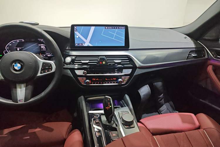 Used BMW 5 Series New Energy 2021 535Le Pioneer Edition M Sport Package Audio And AC Panel