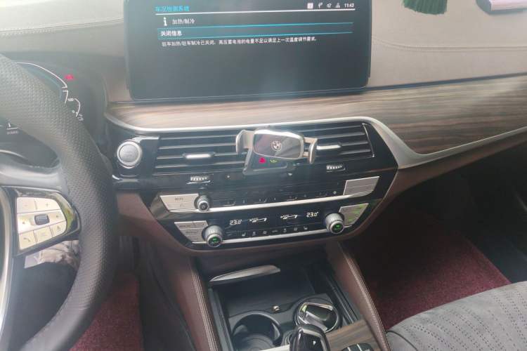 Used BMW 5 Series New Energy 2021 535Le Luxury Package Audio And AC Panel