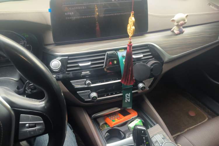 Used BMW 5 Series New Energy 2021 535Le Luxury Package Audio And AC Panel