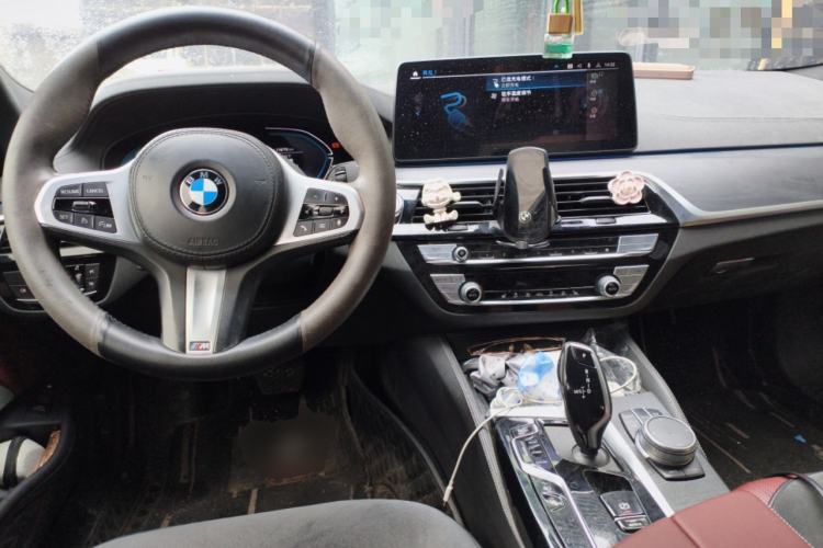 Used BMW 5 Series New Energy 2021 Restyled 535Le M Sport Package Center Console