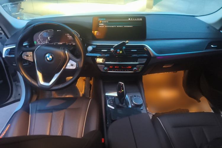 Used BMW 5 Series New Energy 2021 535Le M Sport Package Center Console