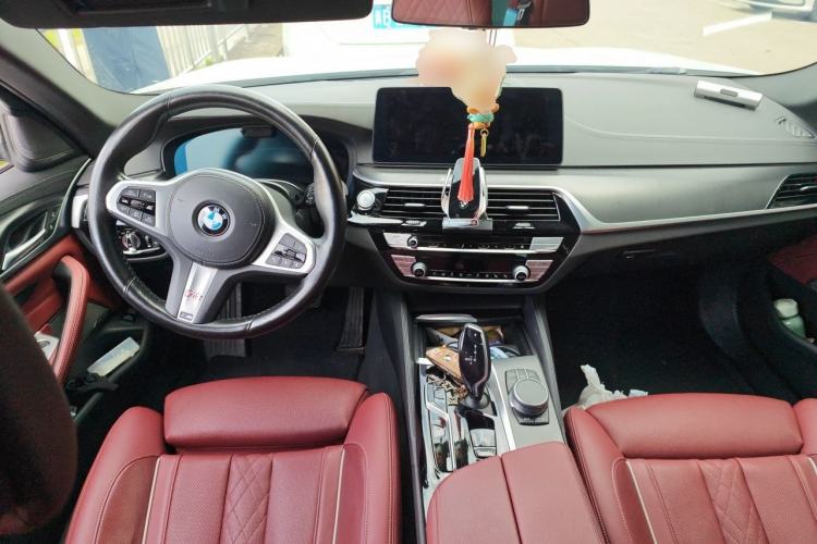 Used BMW 5 Series New Energy 2021 Restyled 535Le Pioneer Edition M Sport Package Center Console