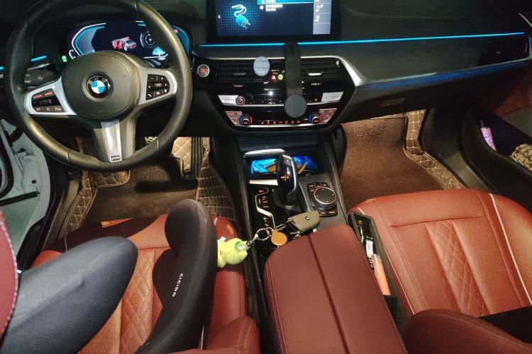 Used BMW 5 Series New Energy 2021 Restyled 535Le M Sport Package Center Console