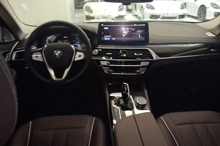 Used BMW 5 Series New Energy 2021 535Le Luxury Package Center Console