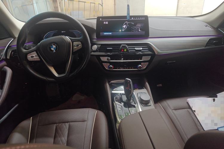 Used BMW 5 Series New Energy 2021 535Le Luxury Package Center Console