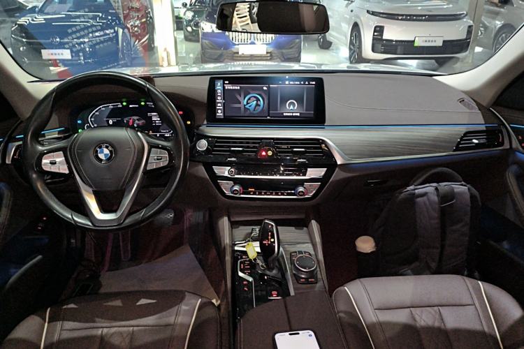 Used BMW 5 Series New Energy 2021 535Le Luxury Package Center Console