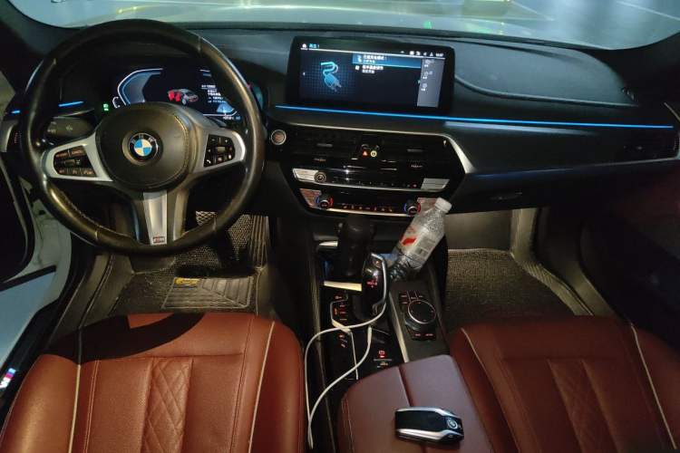 Used BMW 5 Series New Energy 2021 Restyled 535Le M Sport Package Center Console