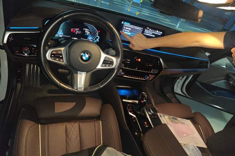 Used BMW 5 Series New Energy 2021 535Le Pioneer Edition M Sport Package Center Console