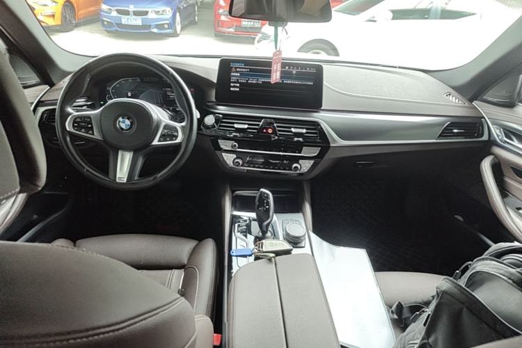 Used BMW 5 Series New Energy 2021 535Le Pioneer Edition M Sport Package Center Console