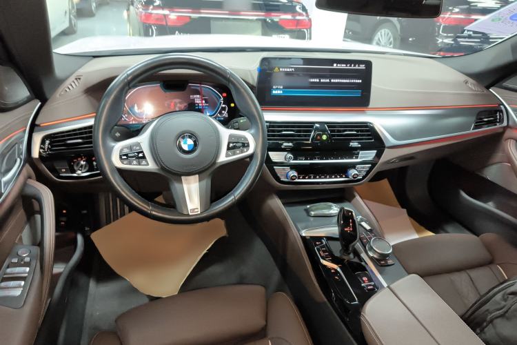 Used BMW 5 Series New Energy 2021 Restyled 535Le Pioneer Edition M Sport Package Center Console