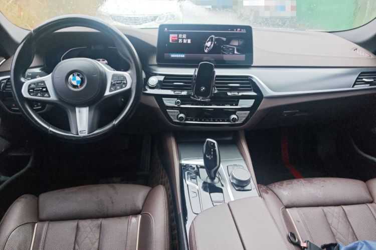 Used BMW 5 Series New Energy 2021 Restyled 535Le Pioneer Edition M Sport Package Center Console