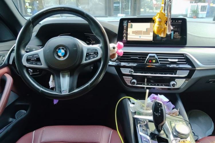 Used BMW 5 Series New Energy 2021 535Le M Sport Package Center Console
