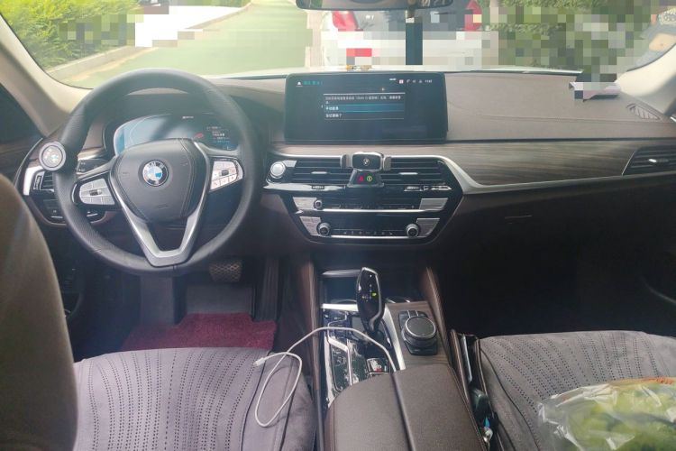 Used BMW 5 Series New Energy 2021 535Le Luxury Package Center Console