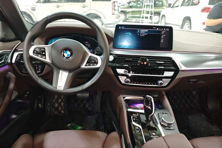 Used BMW 5 Series New Energy 2021 Updated 535Le Luxury Package Center Console