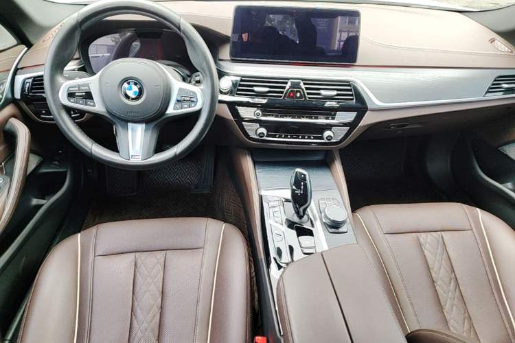 Used BMW 5 Series New Energy 2021 535Le M Sport Package Center Console