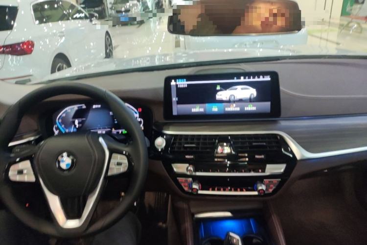 Used BMW 5 Series New Energy 2021 535Le Luxury Package Center Console