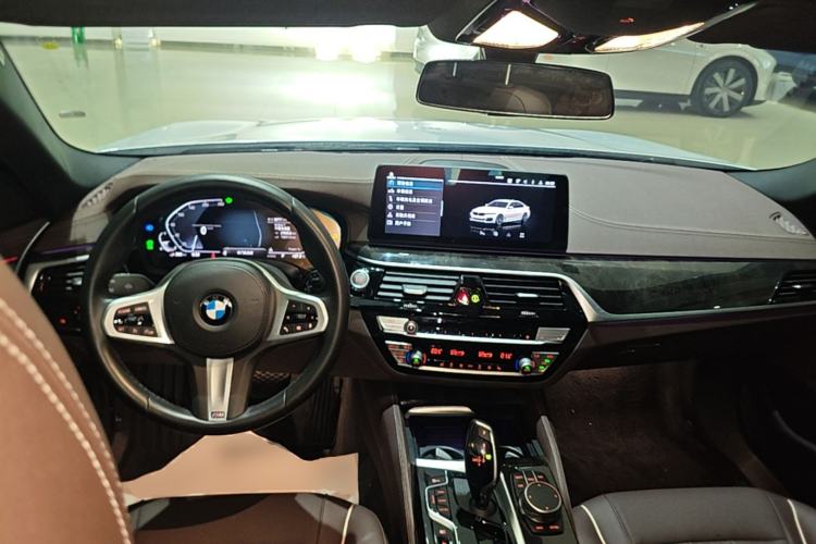 Used BMW 5 Series New Energy 2021 Restyled 535Le M Sport Package Center Console