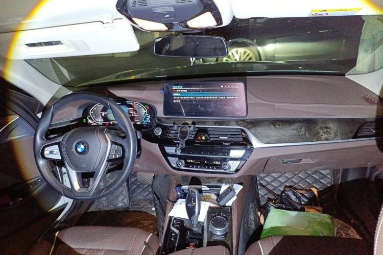 Used BMW 5 Series New Energy 2021 Updated 535Le Luxury Package Center Console