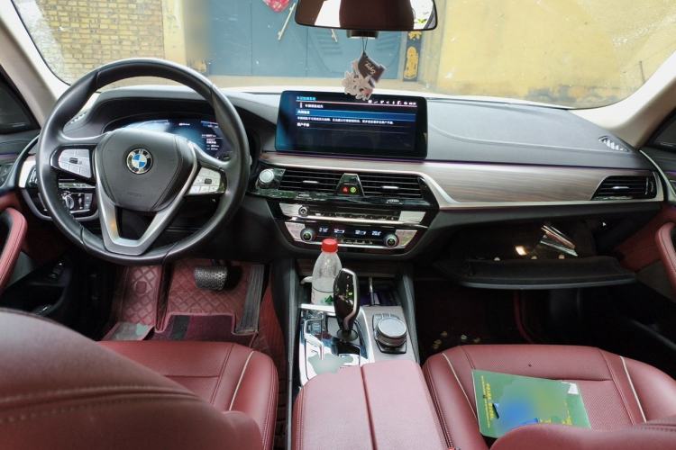 Used BMW 5 Series New Energy 2021 535Le Luxury Package Center Console