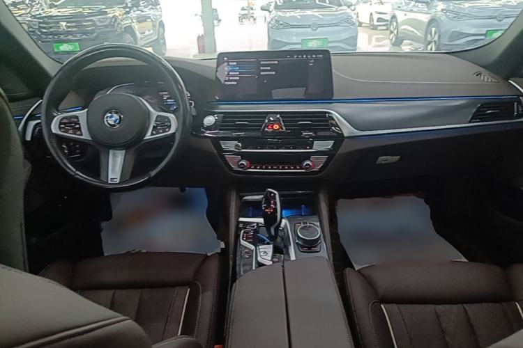 Used BMW 5 Series New Energy 2021 535Le Pioneer Edition M Sport Package Center Console